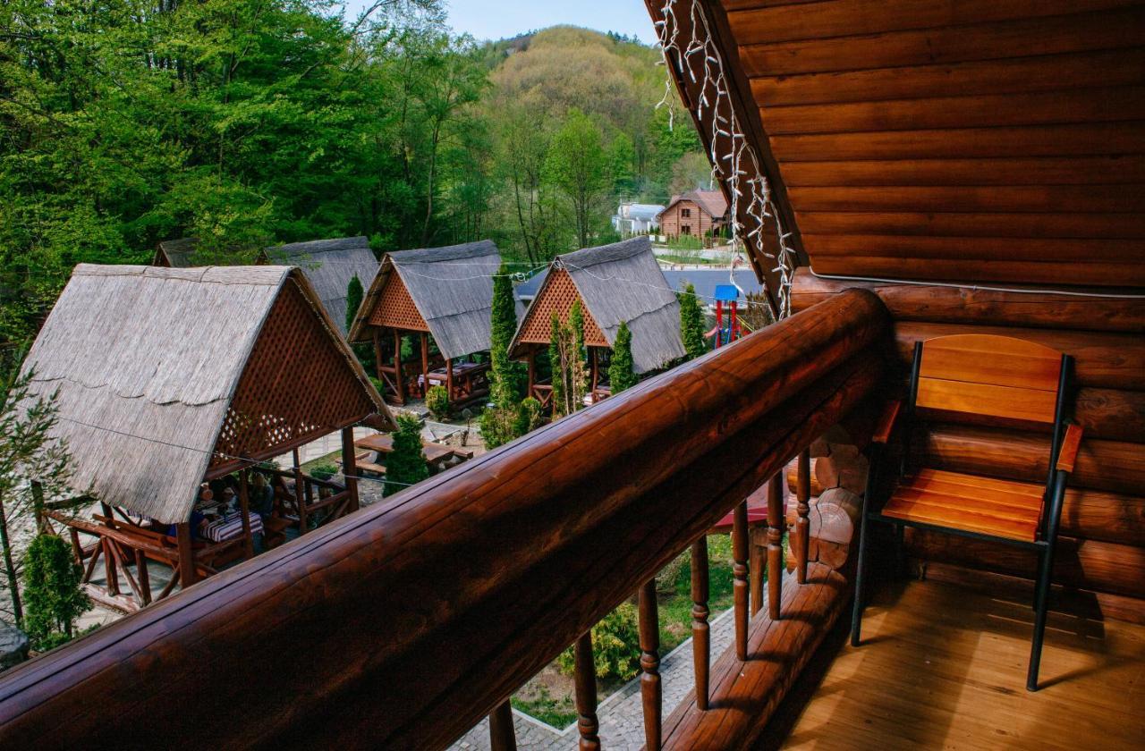 Toursit Complex Polyana Kvasova Hotel ภายนอก รูปภาพ